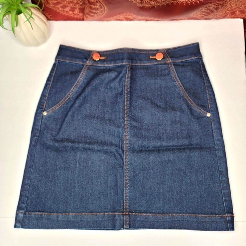 LOFT Denim Skirt Size 4 Petite